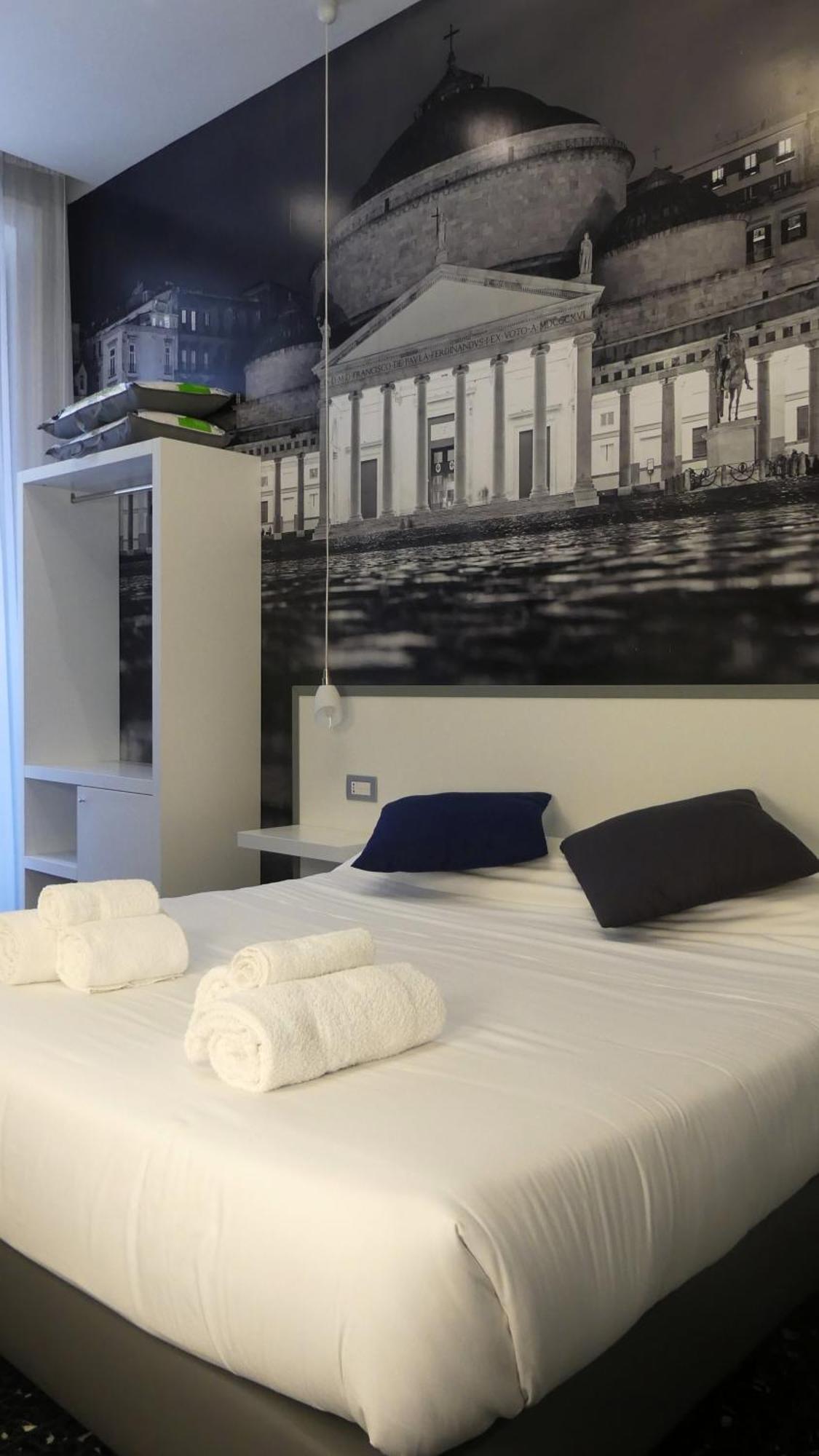 Beverello Rooms ナポリ エクステリア 写真